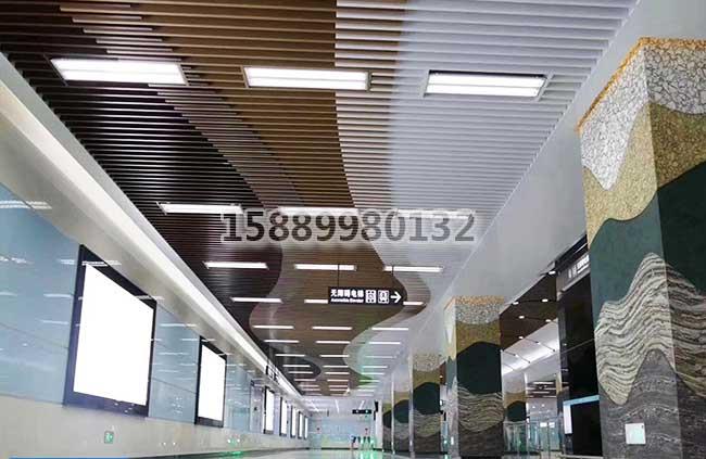 酒店铝方通吊顶效果图