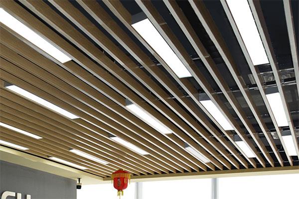 U型铝方通吊顶图片